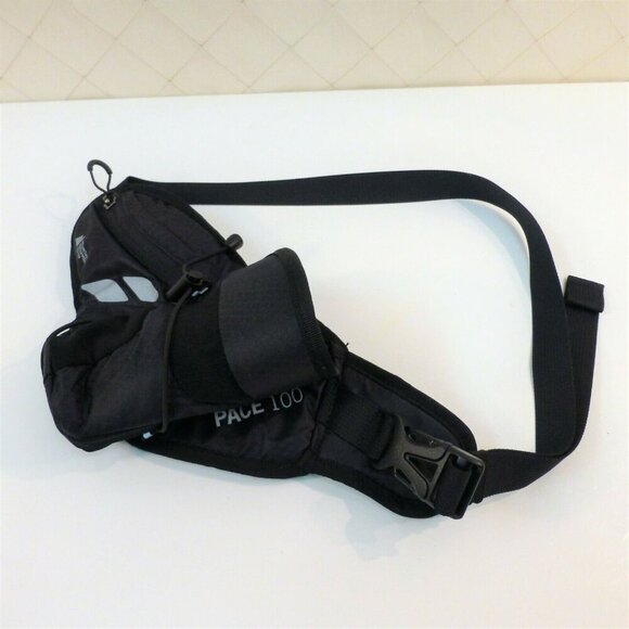 MEC Pace 100 Running Belt Waist Pack Water Bottle Zip Compartment Black - Picture 1 of 7